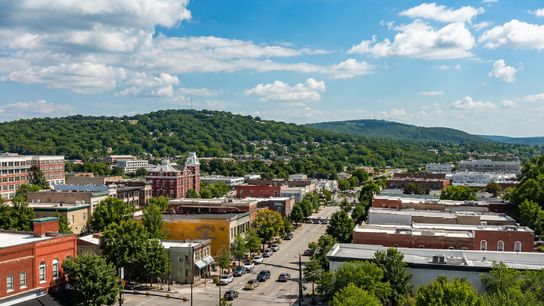 Fayetteville Stands Out as Commercial Real Estate Demand Shifts Toward Smaller U.S. Markets (Featured)